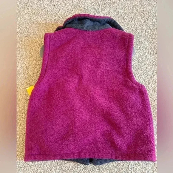 Reversible Gray and Pink Fleece Vest - Picture 2 of 4